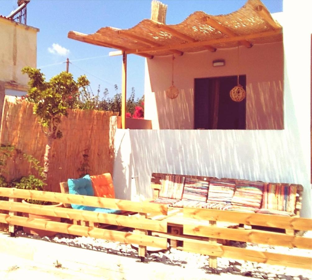 Votsalon Beach House Katastarion Exterior photo